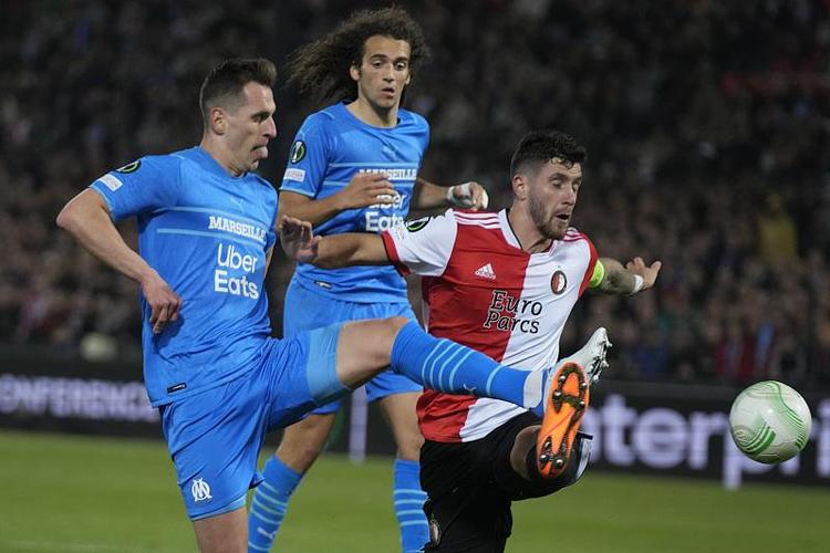 术版图中 术版图中