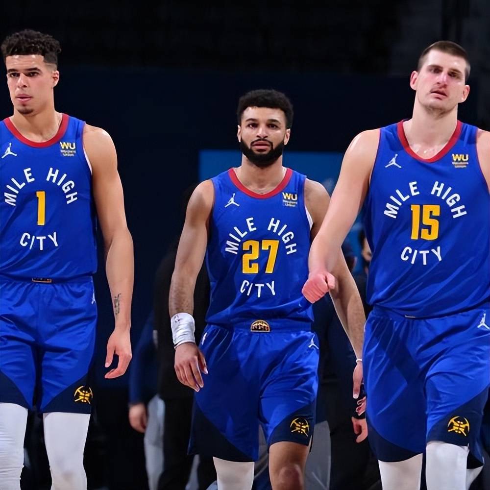 共同勾勒出 共同勾勒出