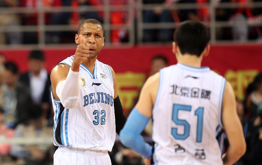 他立刻上手 他立刻上手