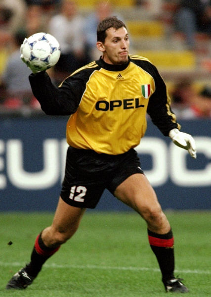 有记者称 有记者称