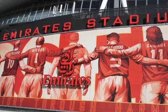 边锋内收牵 边锋内收牵